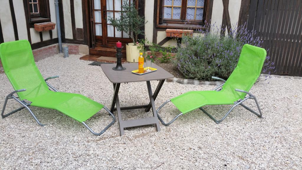 Le Gite De Laurence Villa Sainte-Liviere Exterior foto